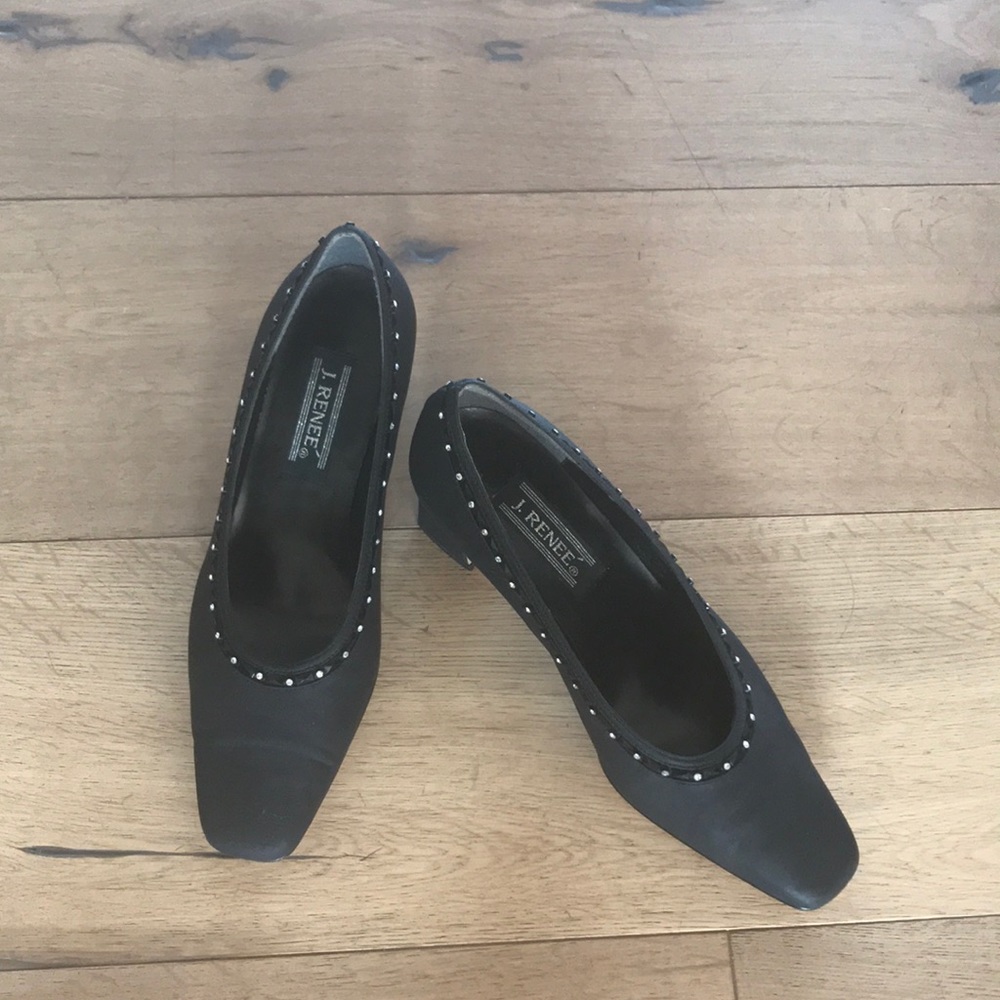 J.Renee BLACK BLOCK HEEL WITH CRYSTAL STUDS